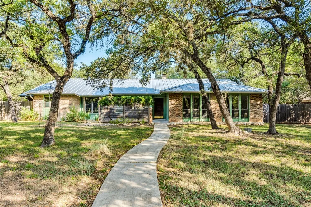 904 Willow Creek Circle San Marcos, TX 78666
