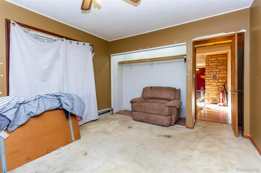 15681 Foch Street Livonia City, MI 48154