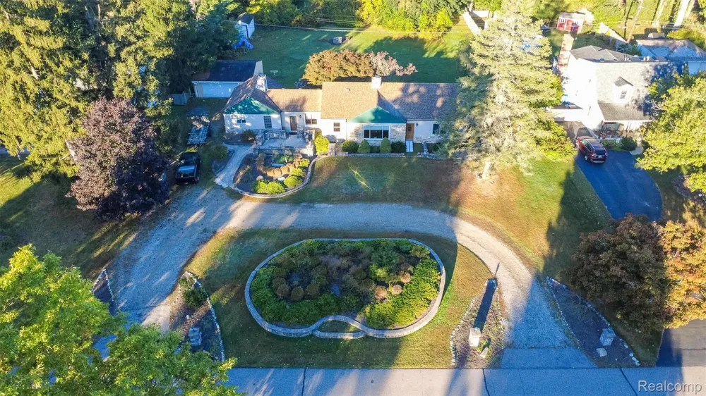 15681 Foch Street Livonia City, MI 48154