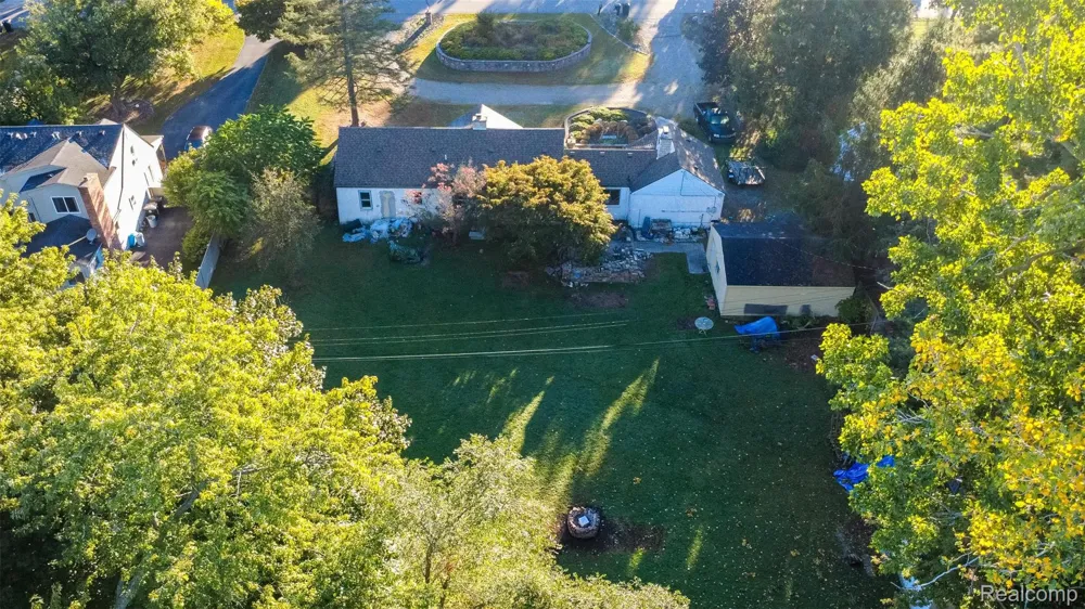 15681 Foch Street Livonia City, MI 48154