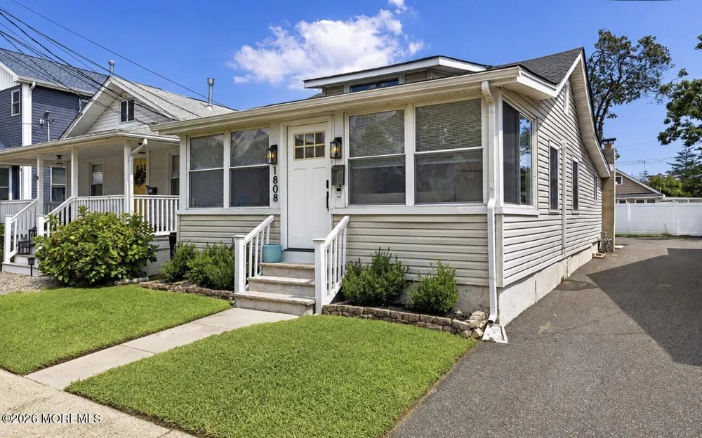1808 Bradley Terrace Lake Como, NJ 07719