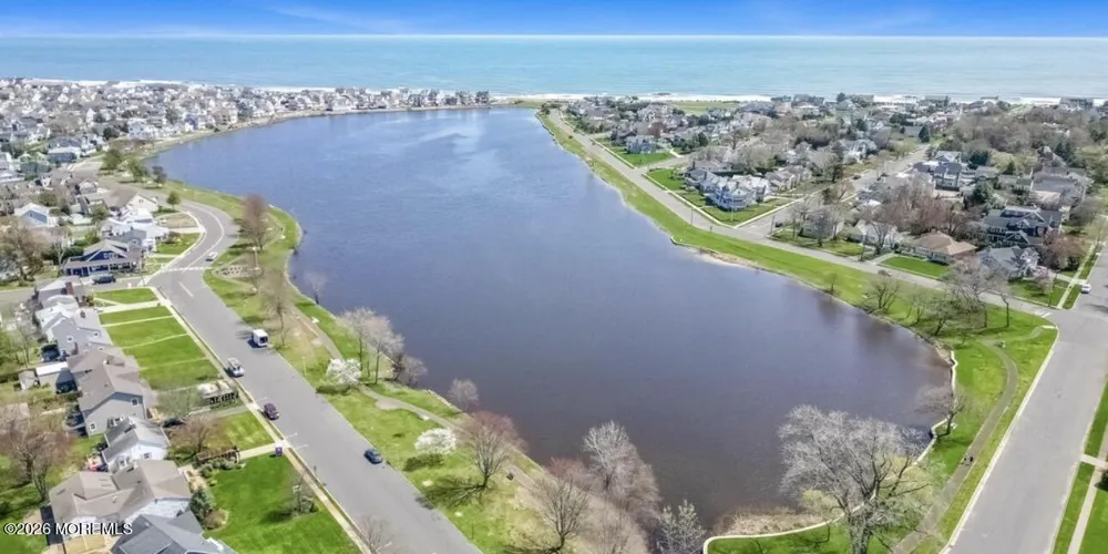 1808 Bradley Terrace Lake Como, NJ 07719