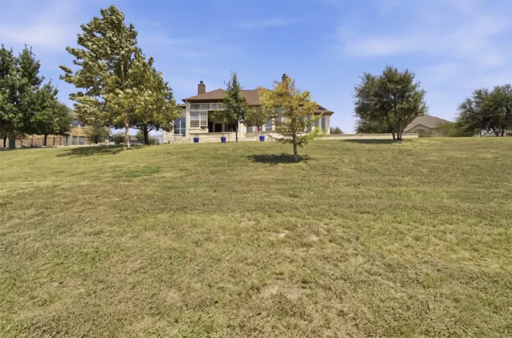 290 Honey Locust Court Driftwood, TX 78619
