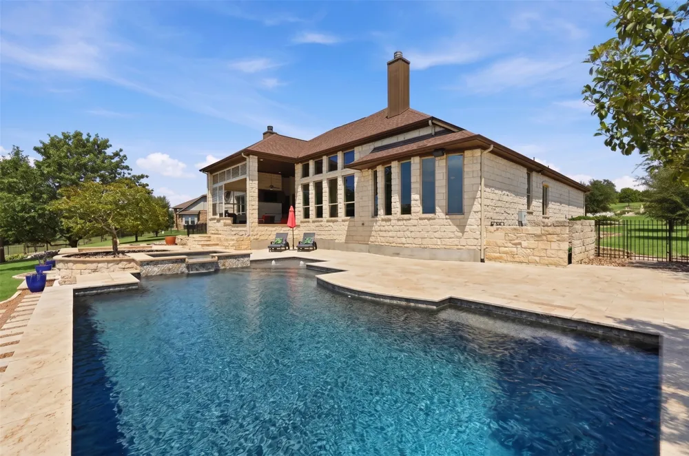 290 Honey Locust Court Driftwood, TX 78619