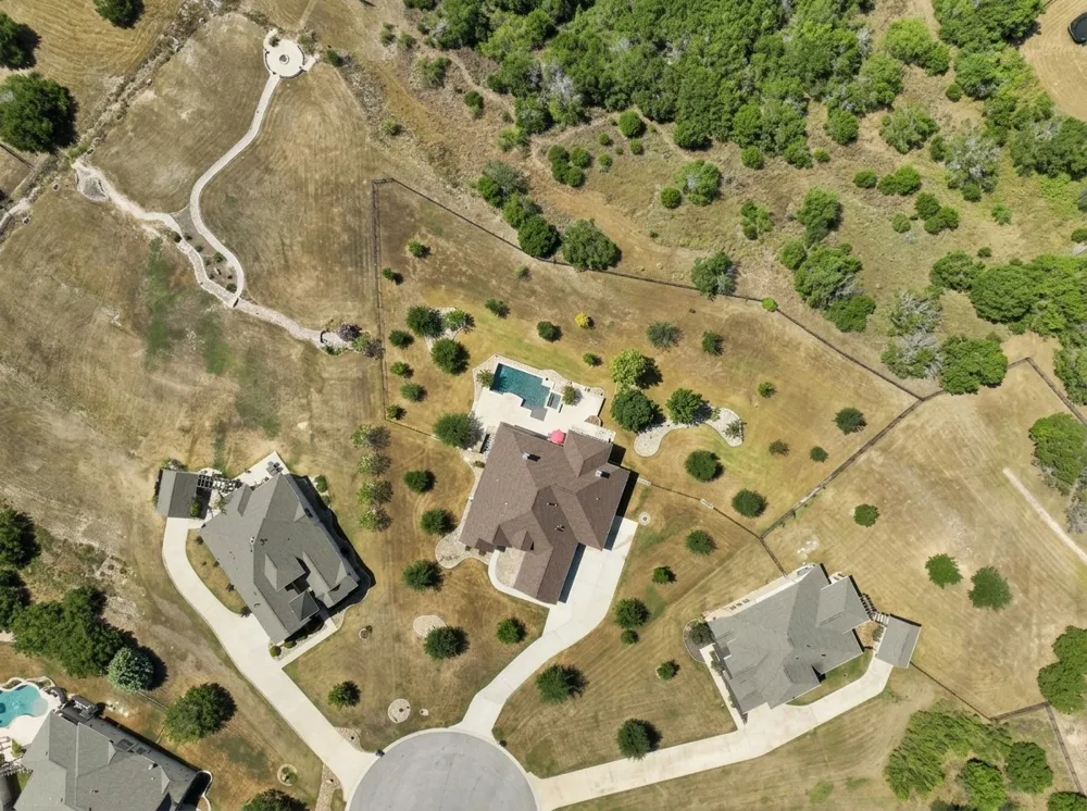 290 Honey Locust Court Driftwood, TX 78619