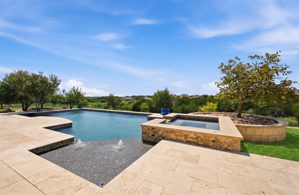 290 Honey Locust Court Driftwood, TX 78619