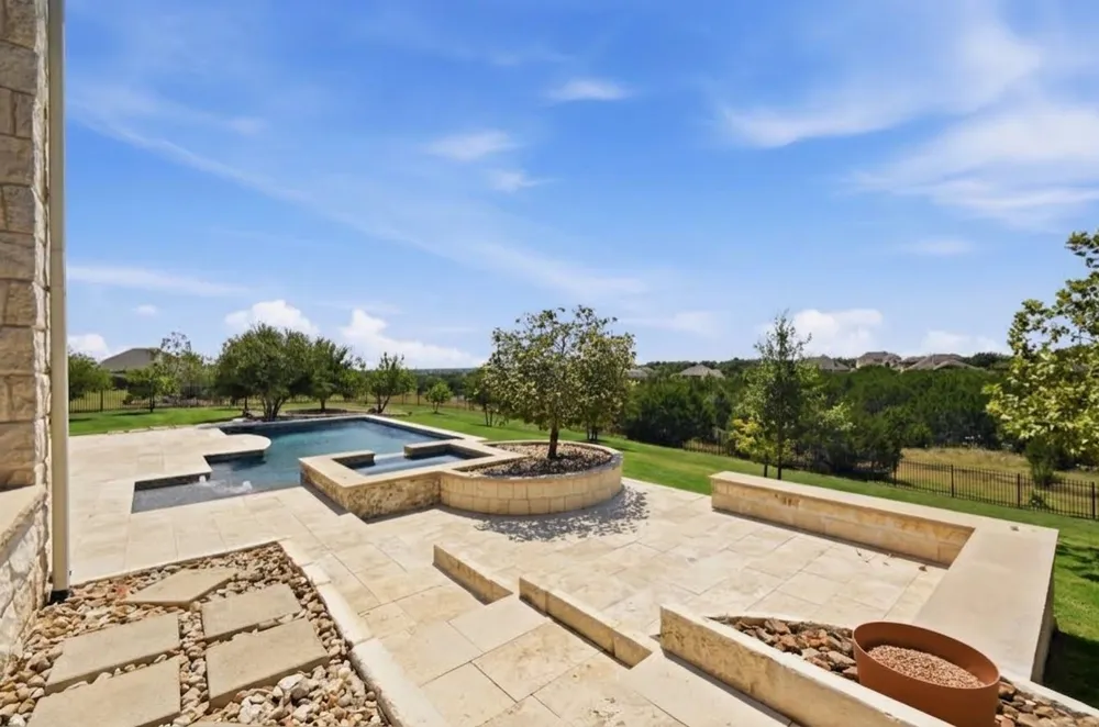 290 Honey Locust Court Driftwood, TX 78619