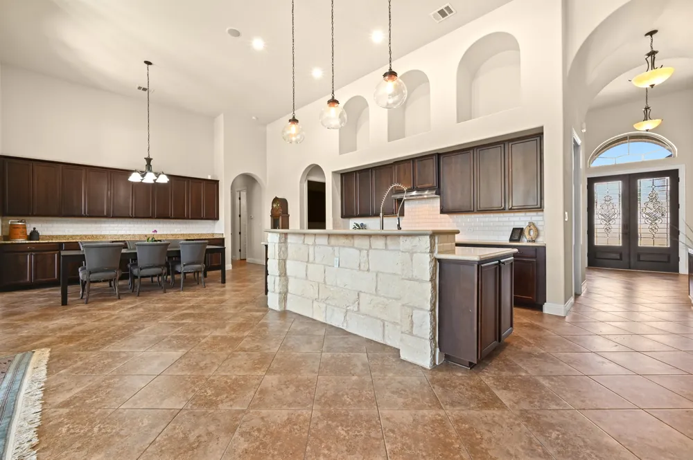 290 Honey Locust Court Driftwood, TX 78619