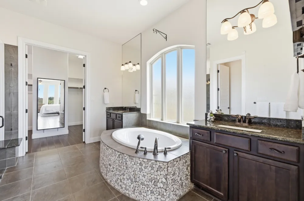 290 Honey Locust Court Driftwood, TX 78619