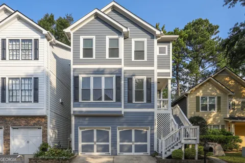 2237 Parkview CT NW