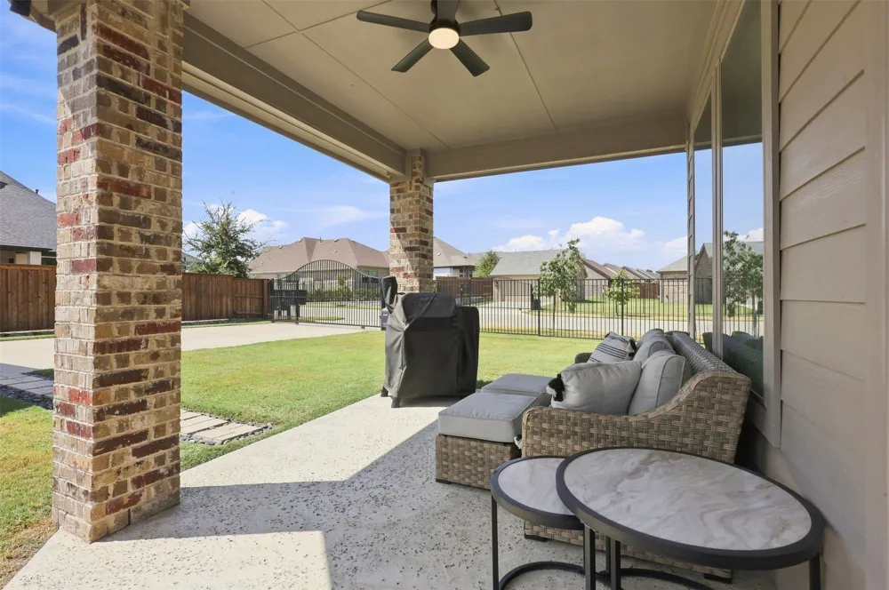 1829 Temple Hills Van Alstyne, TX 75495
