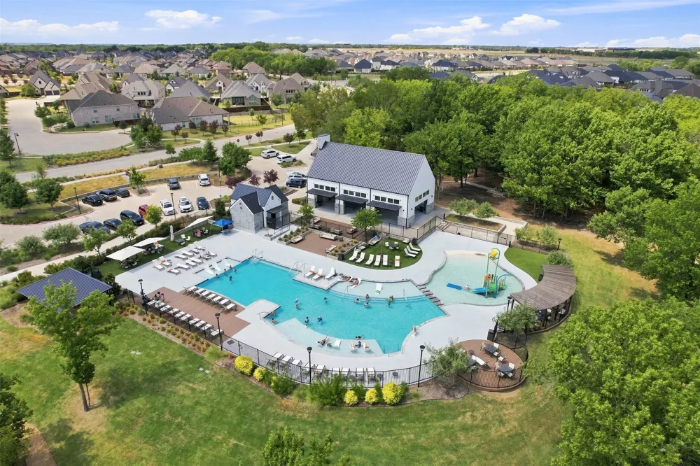 1829 Temple Hills Van Alstyne, TX 75495