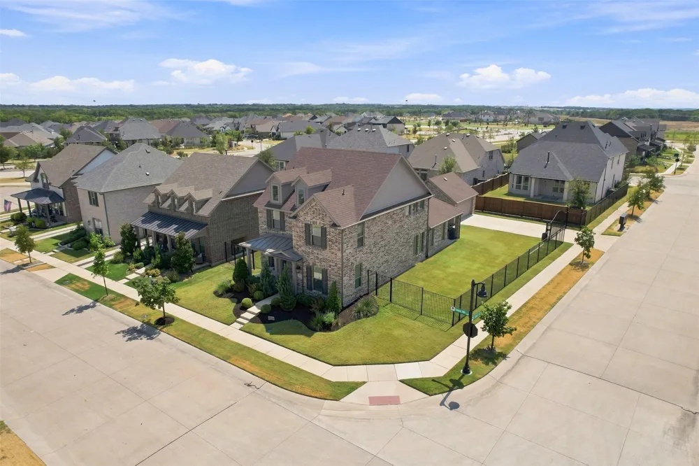 1829 Temple Hills Van Alstyne, TX 75495