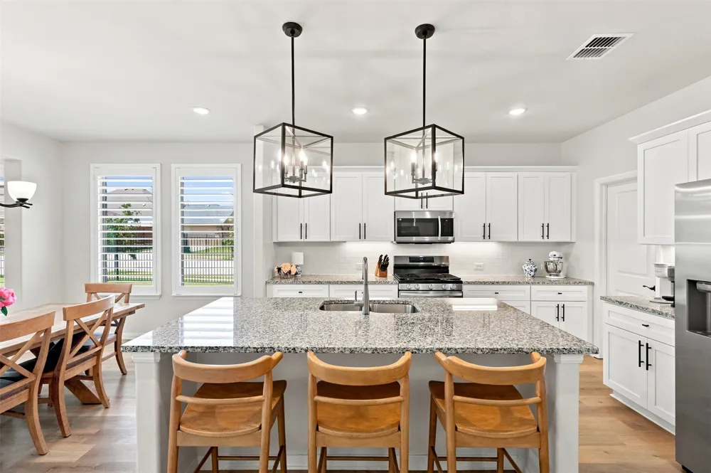 1829 Temple Hills Van Alstyne, TX 75495
