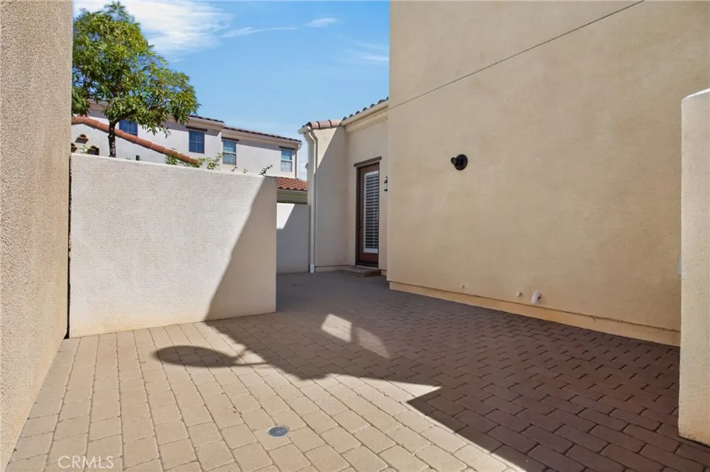 20304 Pienza Lane Porter Ranch, CA 91326