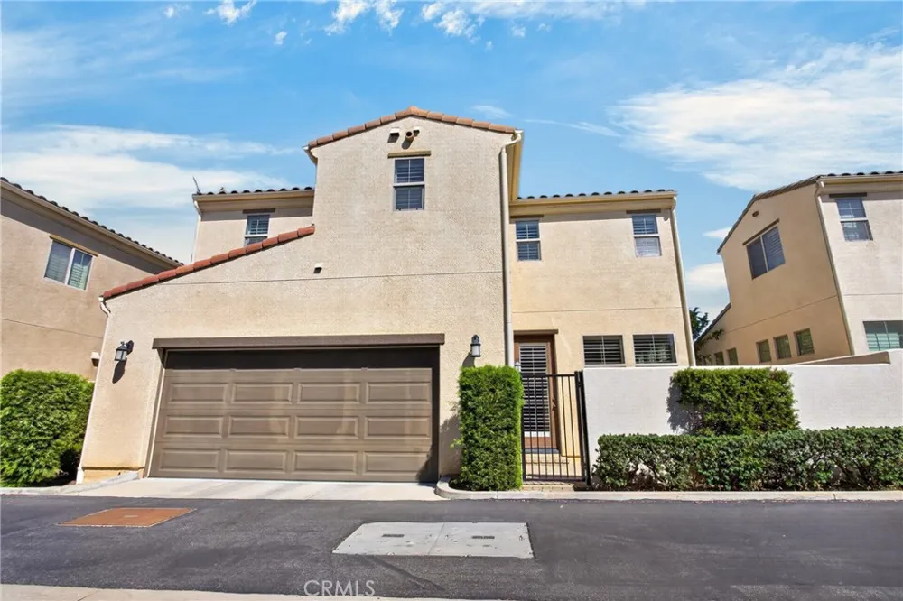 20304 Pienza Lane Porter Ranch, CA 91326