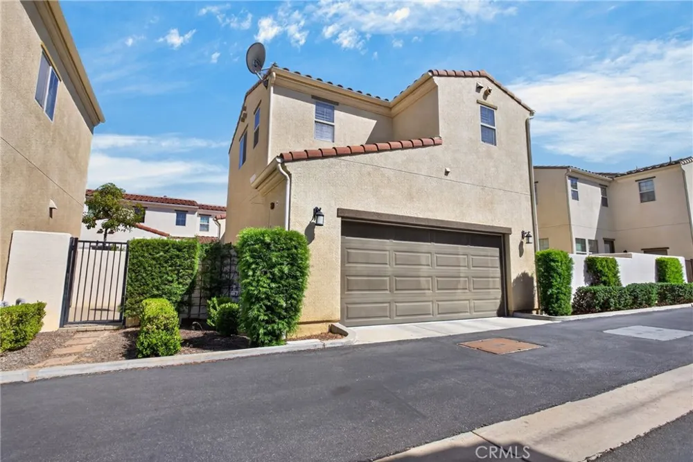 20304 Pienza Lane Porter Ranch, CA 91326