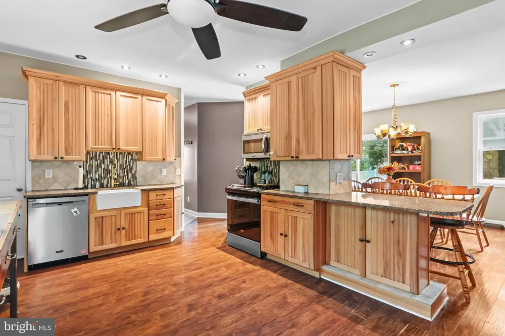 5525 LEHIGH STREET Whitehall, PA 18052