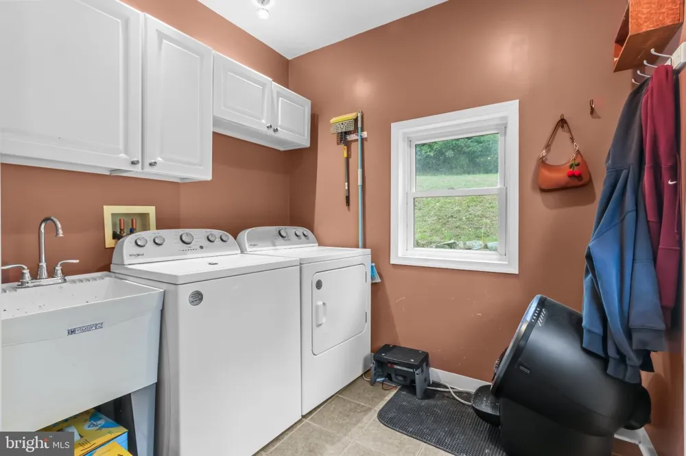 5525 LEHIGH STREET Whitehall, PA 18052