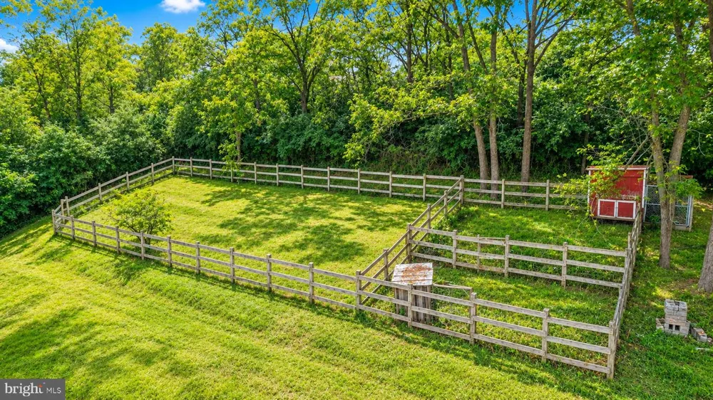 5525 LEHIGH STREET Whitehall, PA 18052