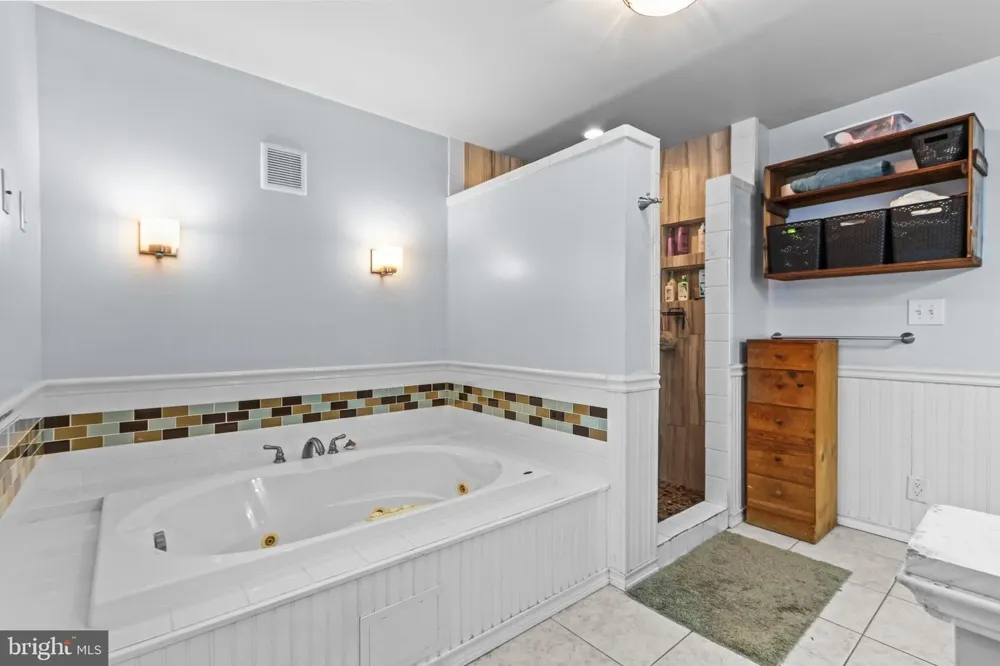 5525 LEHIGH STREET Whitehall, PA 18052