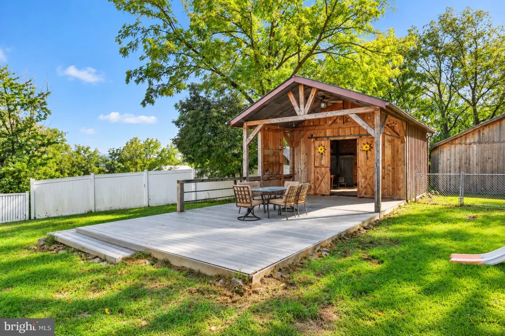 5525 LEHIGH STREET Whitehall, PA 18052