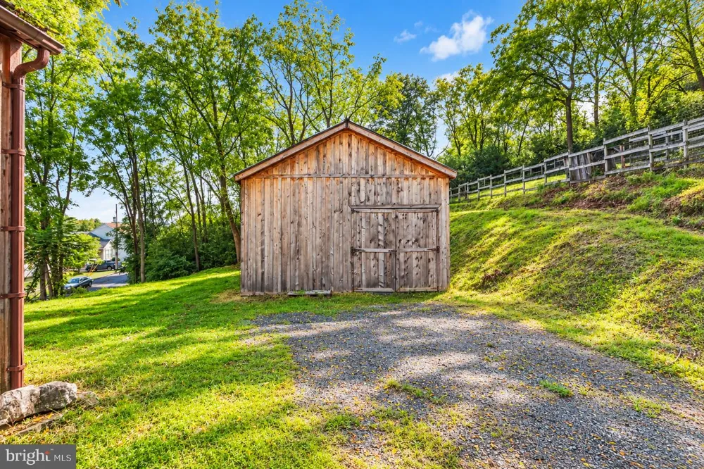 5525 LEHIGH STREET Whitehall, PA 18052