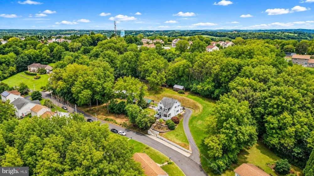5525 LEHIGH STREET Whitehall, PA 18052