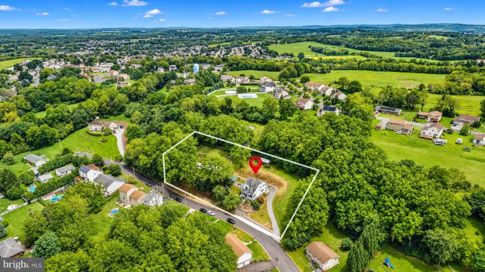 5525 LEHIGH STREET Whitehall, PA 18052