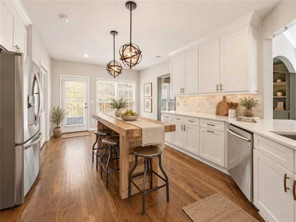 2041 Castlemaine Circle Woodstock, GA 30189