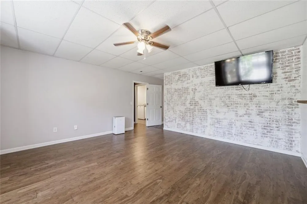 2041 Castlemaine Circle Woodstock, GA 30189