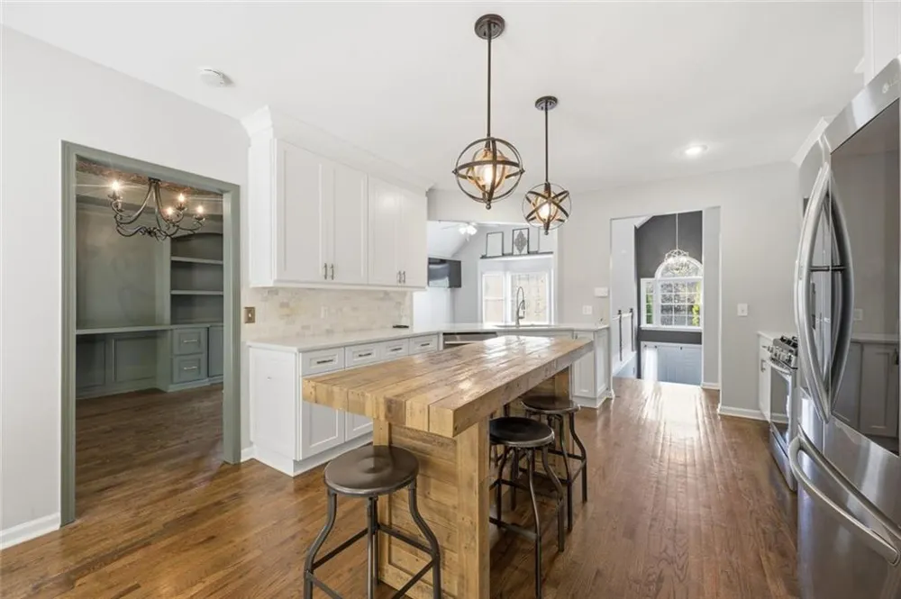 2041 Castlemaine Circle Woodstock, GA 30189