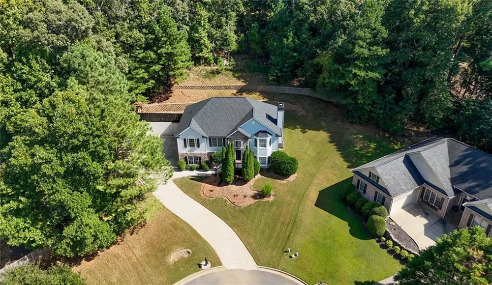 2041 Castlemaine Circle Woodstock, GA 30189