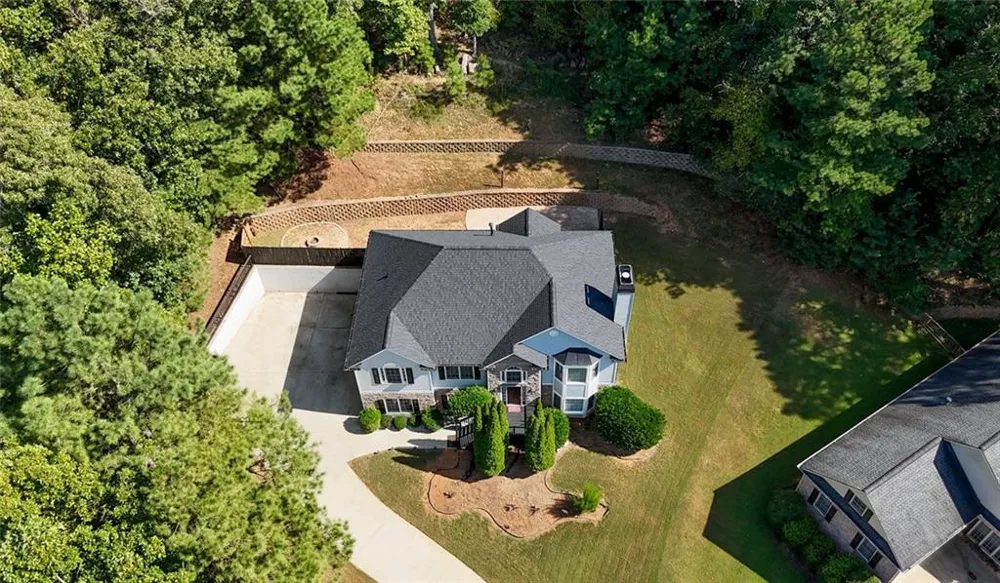2041 Castlemaine Circle Woodstock, GA 30189
