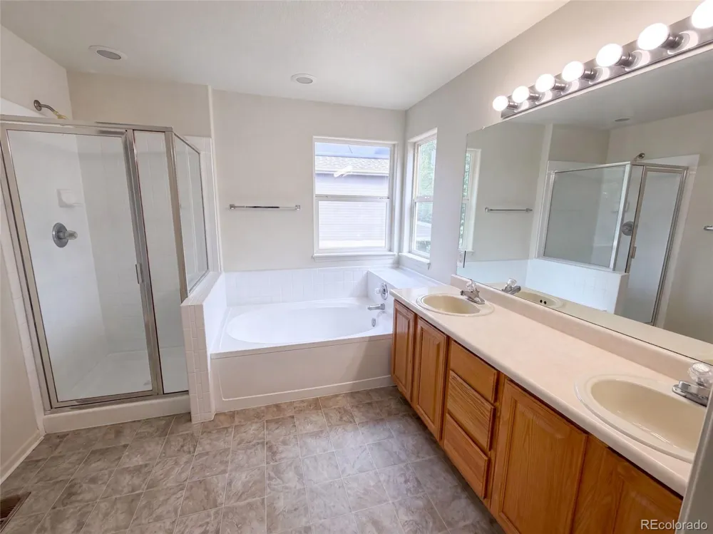 821 Sage Sparrow Circle Highlands Ranch, CO 80129
