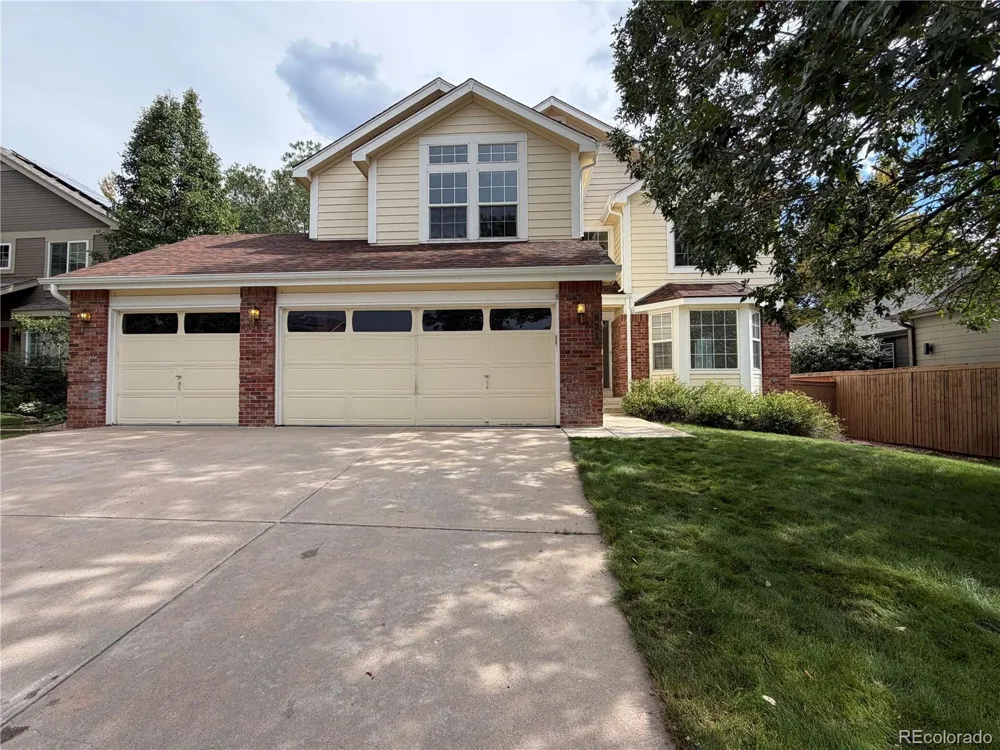 821 Sage Sparrow Circle Highlands Ranch, CO 80129
