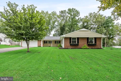 16 CREEKVIEW ROAD