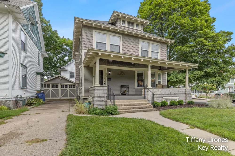 1355 Sigsbee Street SE Grand Rapids, MI 49506