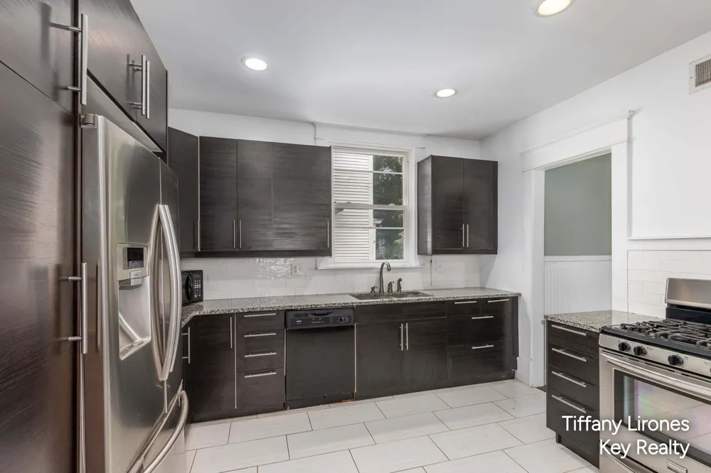 1355 Sigsbee Street SE Grand Rapids, MI 49506