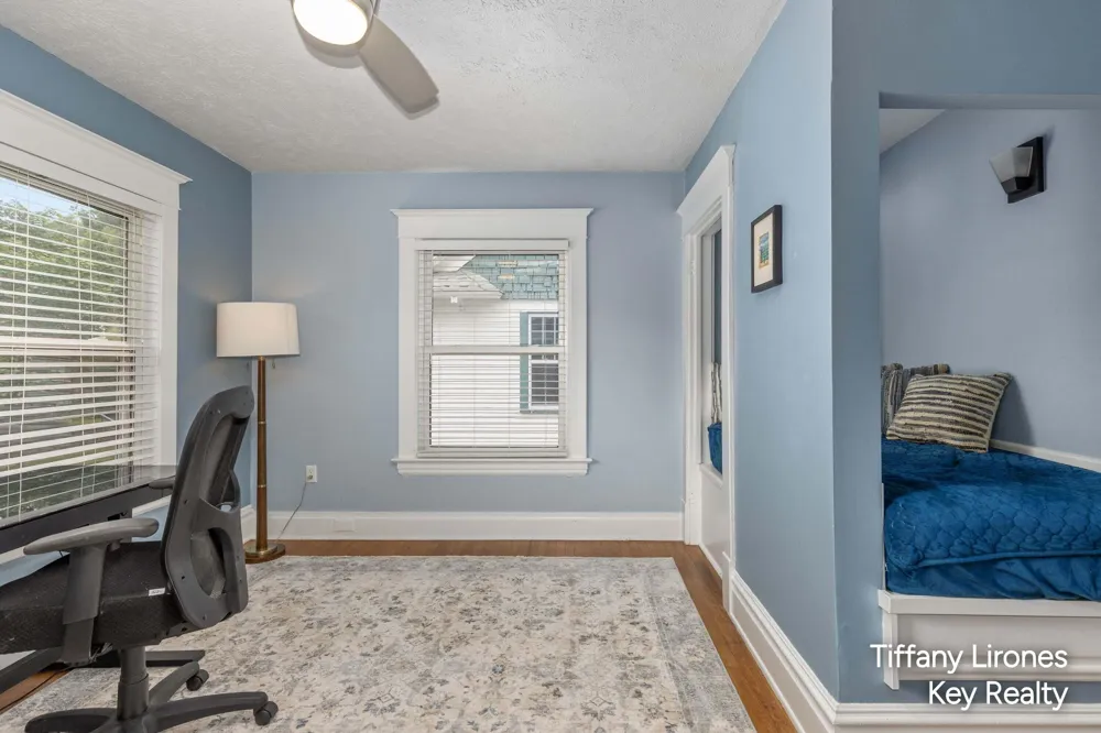 1355 Sigsbee Street SE Grand Rapids, MI 49506