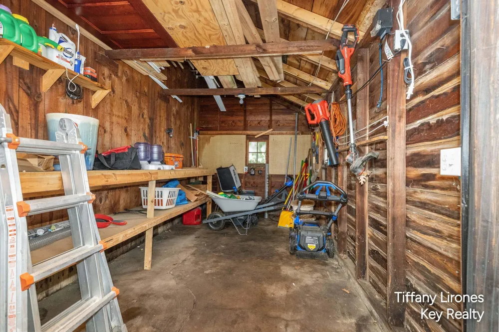 1355 Sigsbee Street SE Grand Rapids, MI 49506
