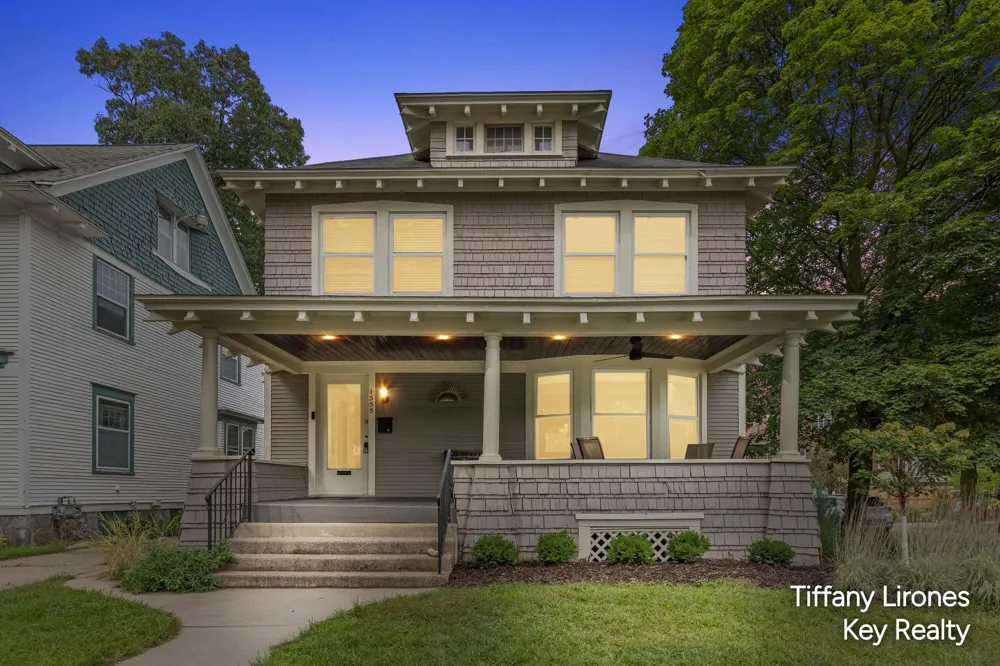 1355 Sigsbee Street SE Grand Rapids, MI 49506