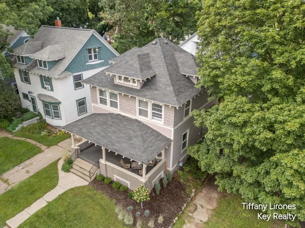 1355 Sigsbee Street SE Grand Rapids, MI 49506