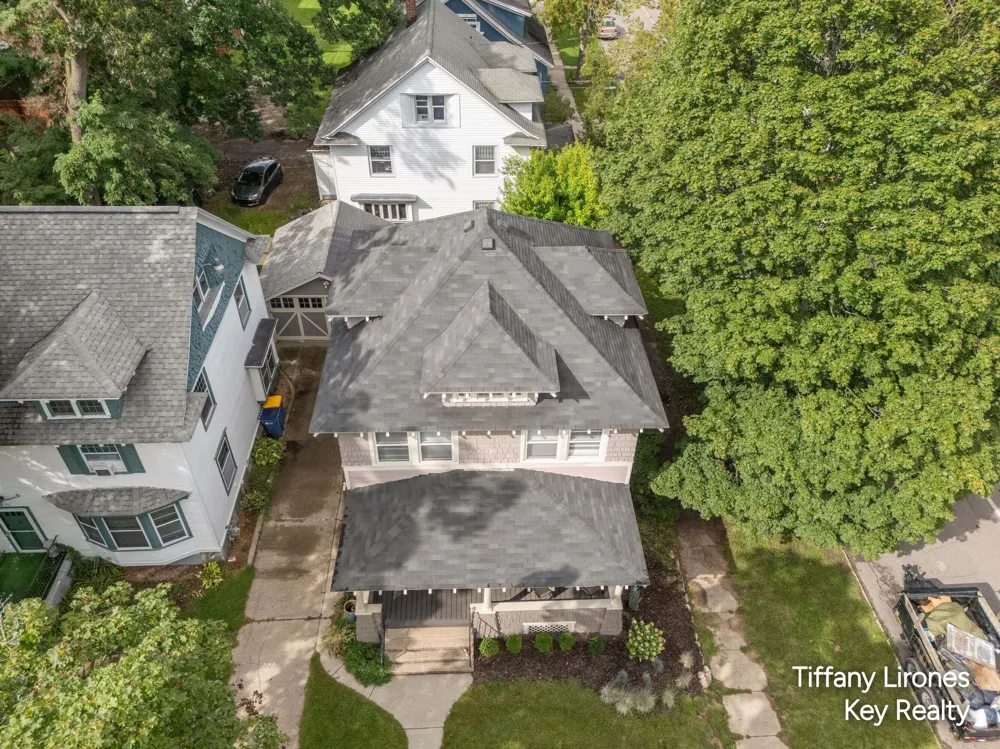 1355 Sigsbee Street SE Grand Rapids, MI 49506
