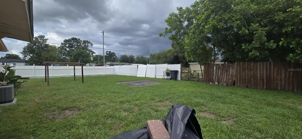 8202 DAHLIA AVENUE Tampa, FL 33619