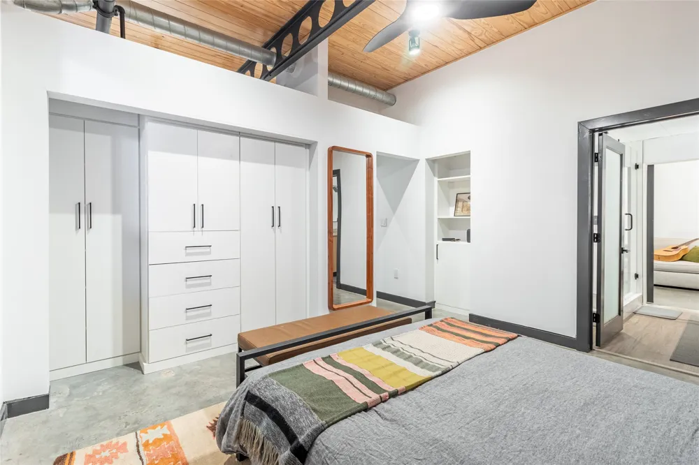 1401 Eva Street #206 Austin, TX 78704