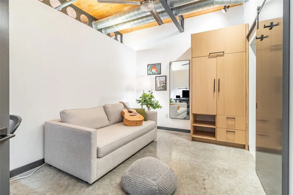 1401 Eva Street #206 Austin, TX 78704