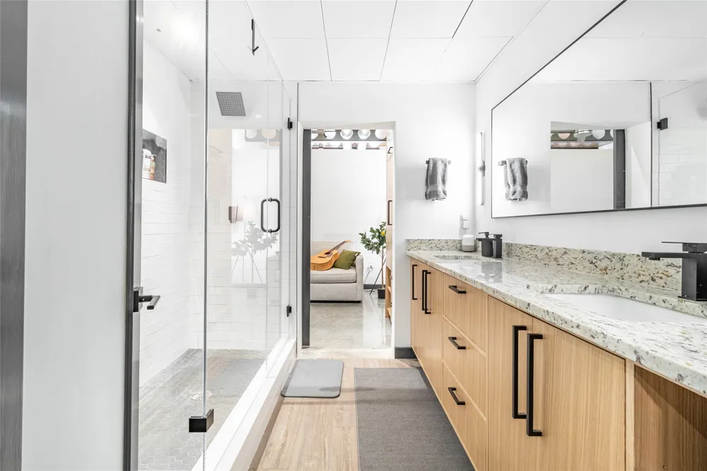 1401 Eva Street #206 Austin, TX 78704