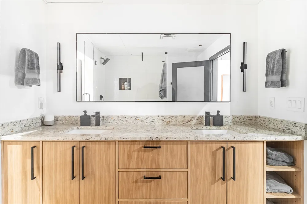 1401 Eva Street #206 Austin, TX 78704