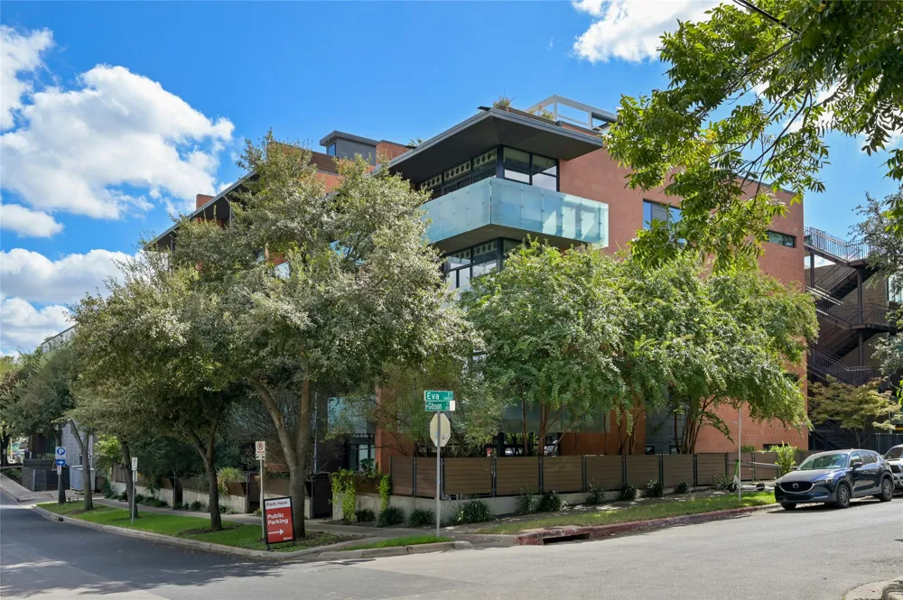 1401 Eva Street #206 Austin, TX 78704